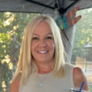 Meet your Posher, Dana